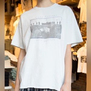 brandy melville fight tyranny kiss shirt